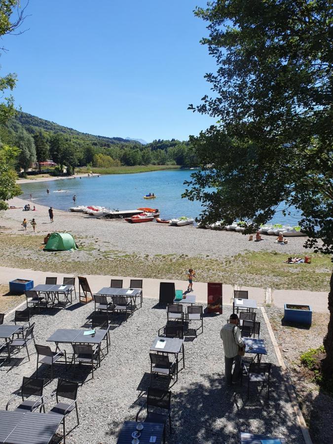Le Grand Lac Hotel Bar Restaurant Laffrey Экстерьер фото